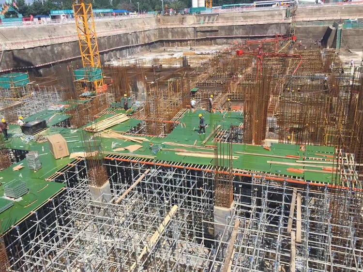 塑面建筑模板-行業(yè)領(lǐng)先，讓你的建筑更具競(jìng)爭(zhēng)力